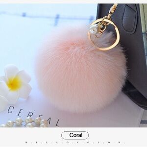 Big pompom w/ pearl keychain - KC003 CORAL